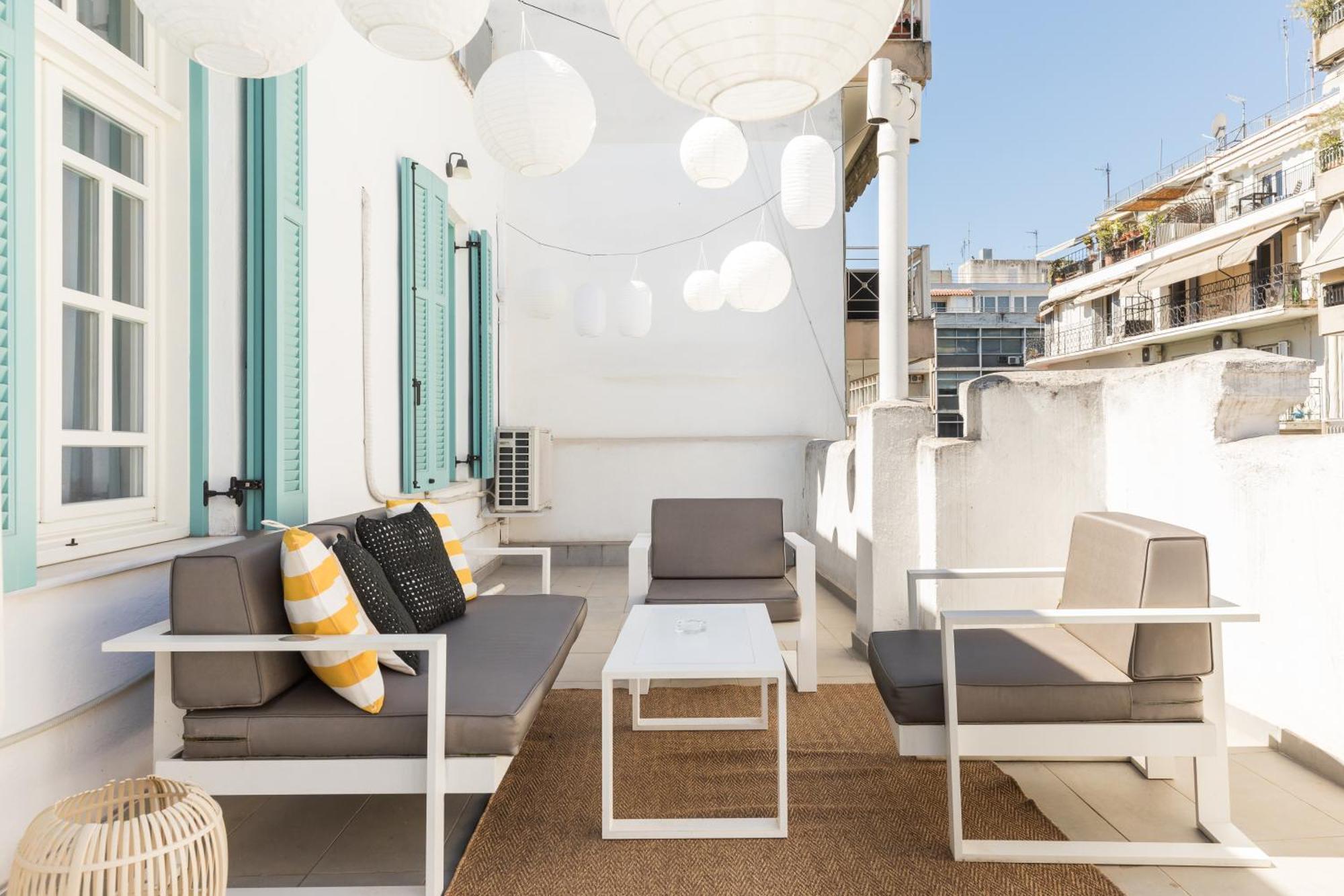 Zoe By Halu! Lovely Penthouse In The Center เทสซาโลนิกิ ภายนอก รูปภาพ